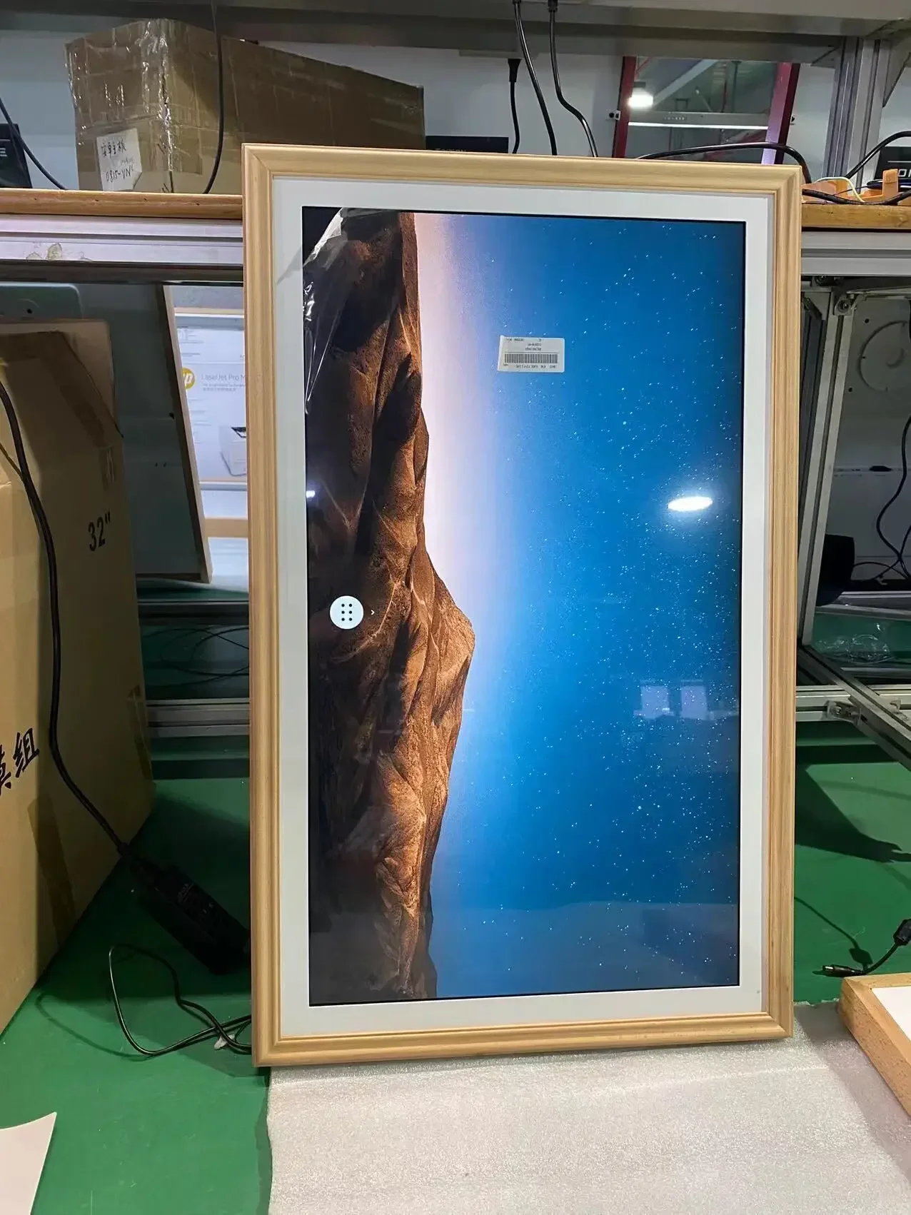 

New NFT Art Frame Wifi Smart Lcd Display Picture Video Playback Digital Photo Frame 21.5" 22" 32" 43" 55" Hd Black Wooden Frame