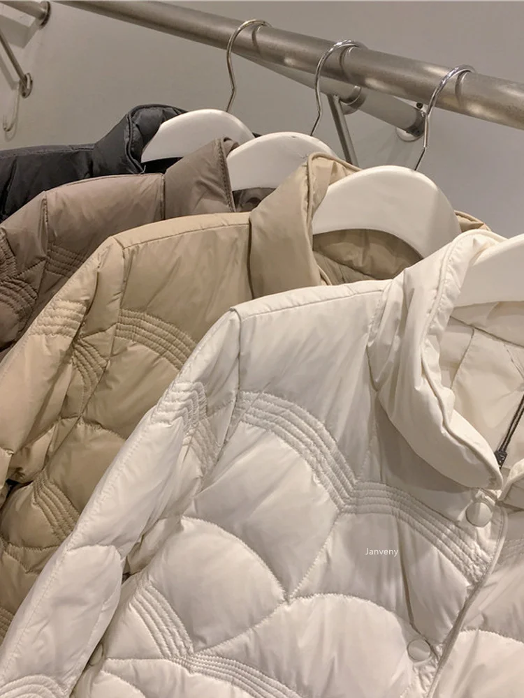 Herbst Winter Frauen Mode Stehen Kragen Unten Mantel Ultra Licht 90% Weiße Ente Unten Jacke Winddicht Weibliche Feder Puffer Parkas