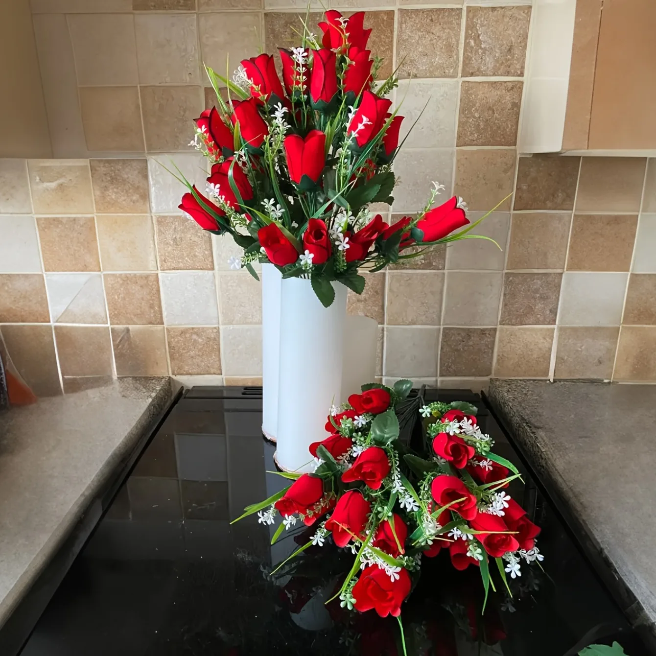 

Artificial Cemetery Flowers Outdoor Grave Decoration Roses Beautiful Arrangements Bouquet with Cemetery Vase Lasting Flower