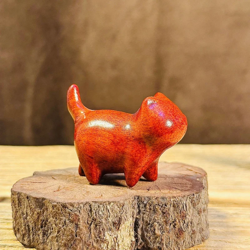 Huali Wuxiang Elegant Cat Cute Handheld Figurine Book Desktop Decoration Collectible Gift