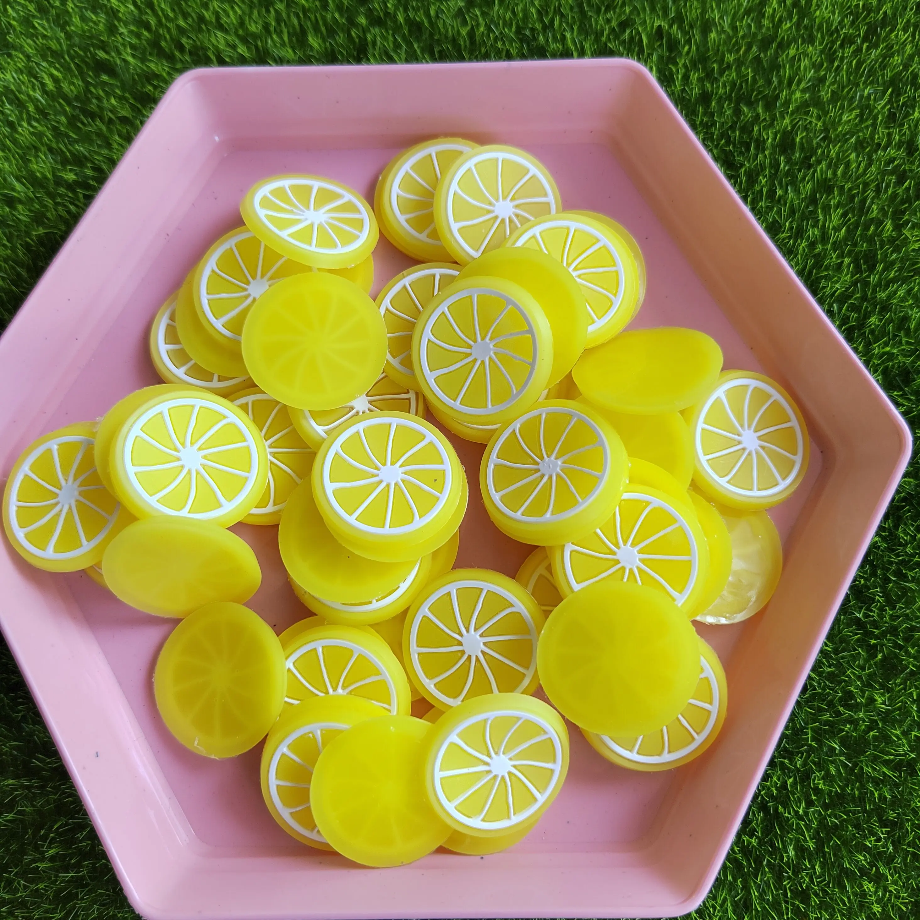 Plastic Yellow Lemon Slices for Kitchen Home Restaurant Artificial Fruit Realistic Lemon Decoration Vase Fillers