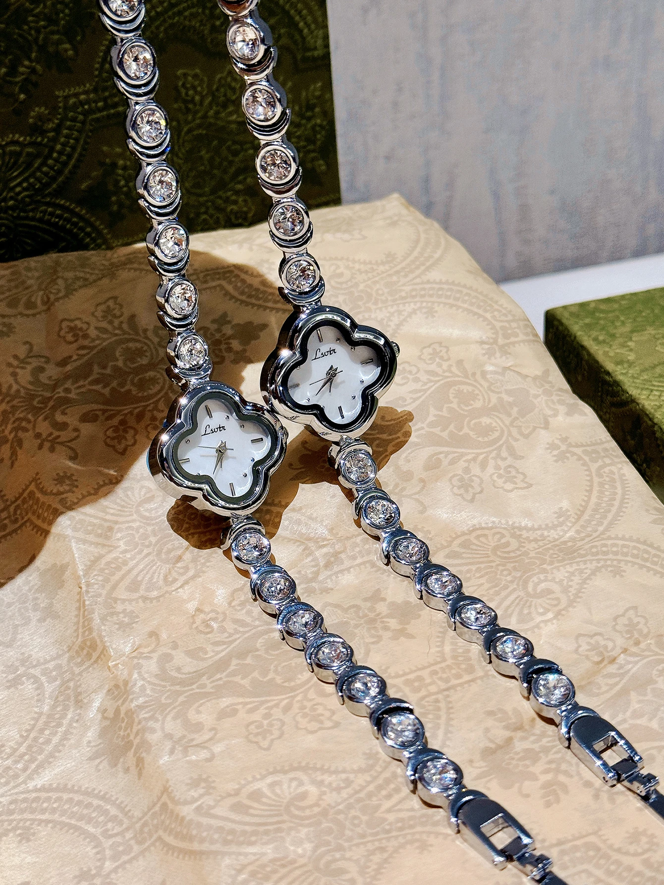 1 Piece of High-End Silver Jew - Luxury Watch Events ulasan dan harga