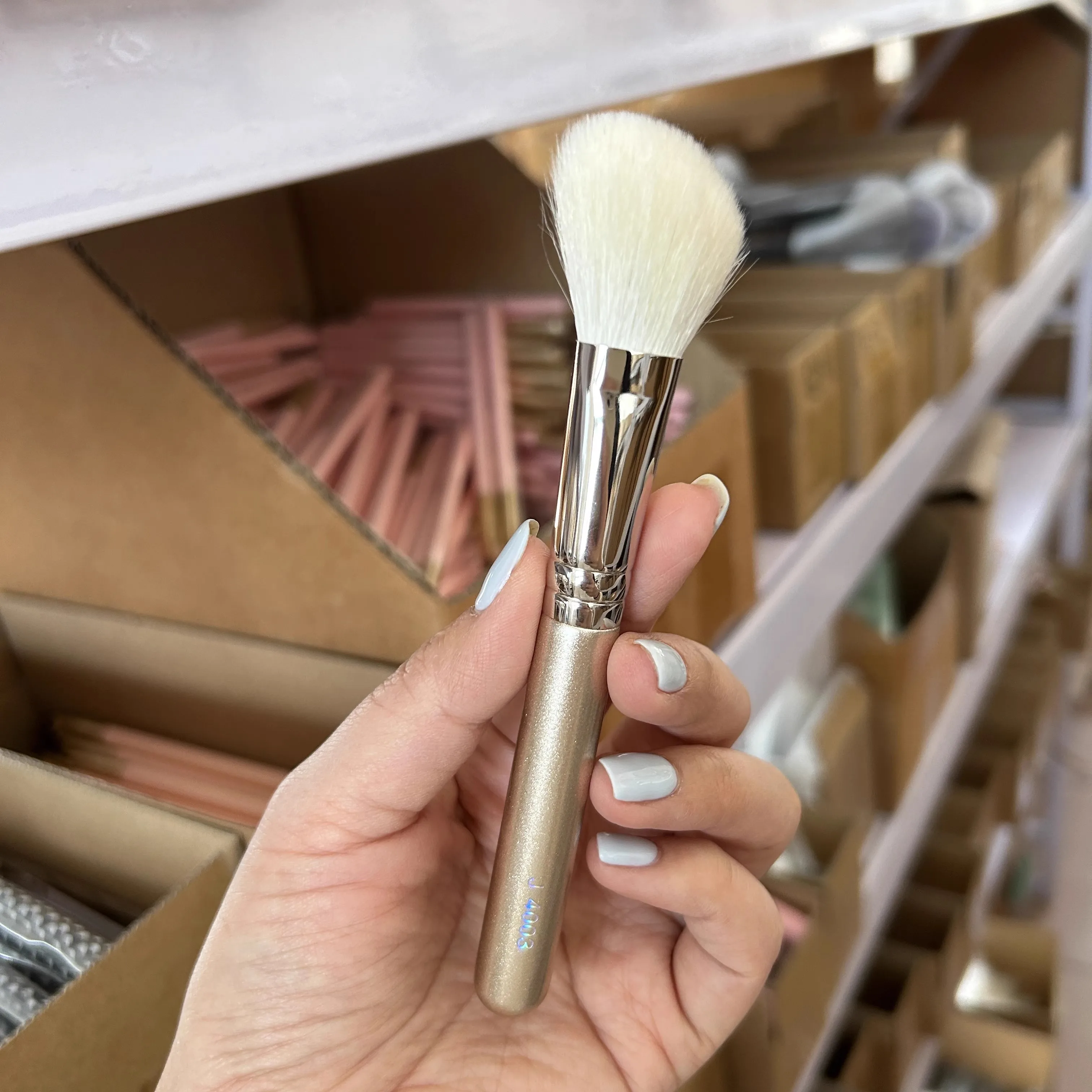 J5533 J5549 J5529 Augenbrauenpinsel aus Rosshaar, breiter Augenbrauenpinsel, flachköpfiger, abgewinkelter Augenbrauenpuderpinsel HAKUHODO Augen-Make-up-Tools