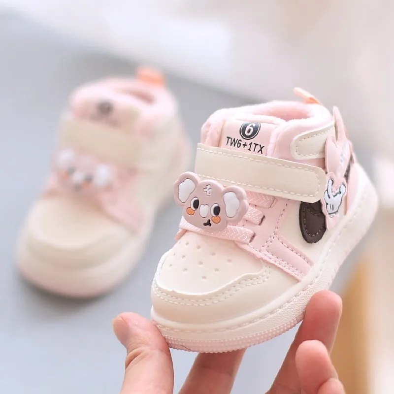 Winter Children's Shoes New Boys Girl Sports Shoes Plush Cartoon Cute Anti Slip Comfortable Children Skateboard Shoes Sneakers