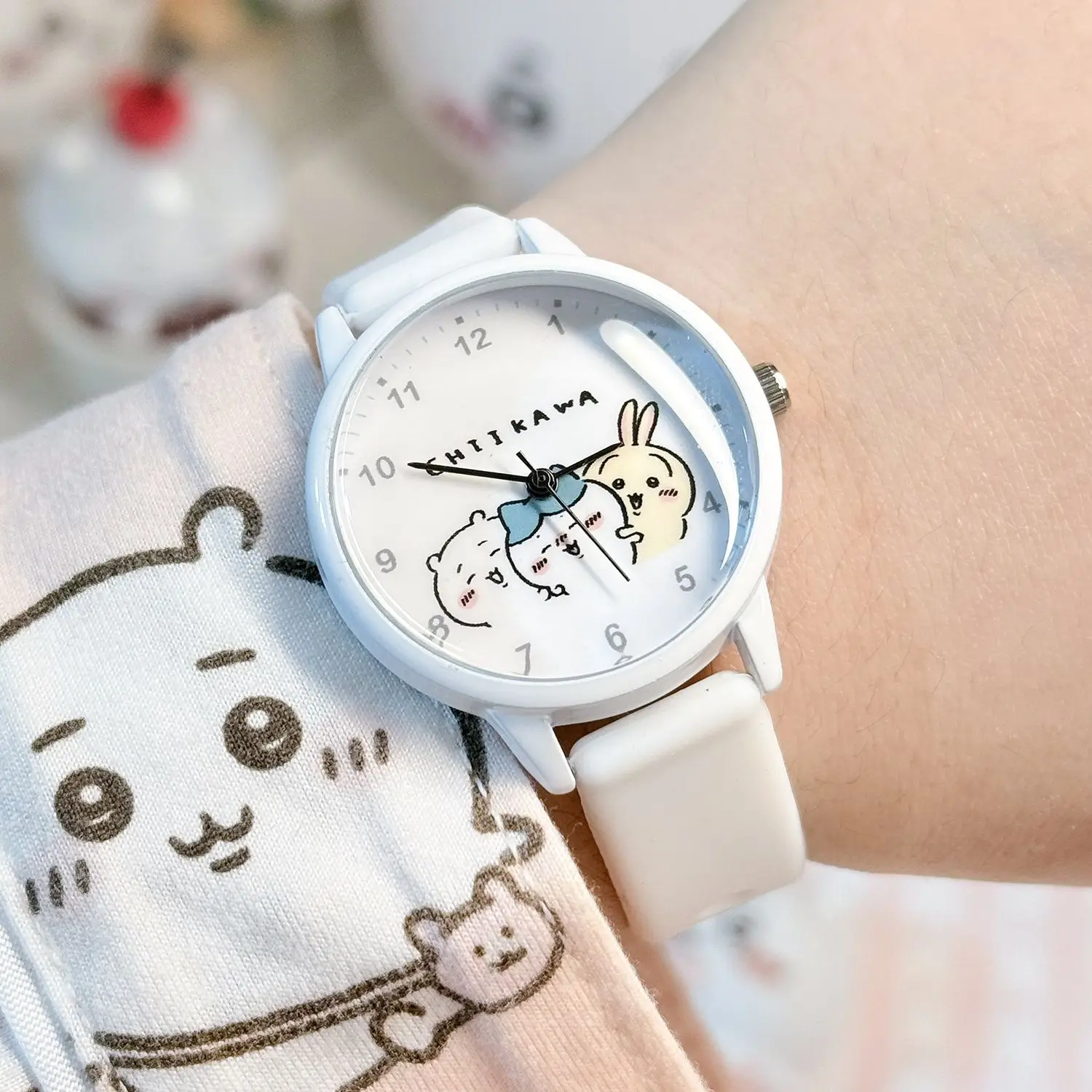 Silent Quartz Watch Chiikawa Anime Cute Cartoon Students Exam Middle High School Girls Gift Waterproof Lightweight Portable