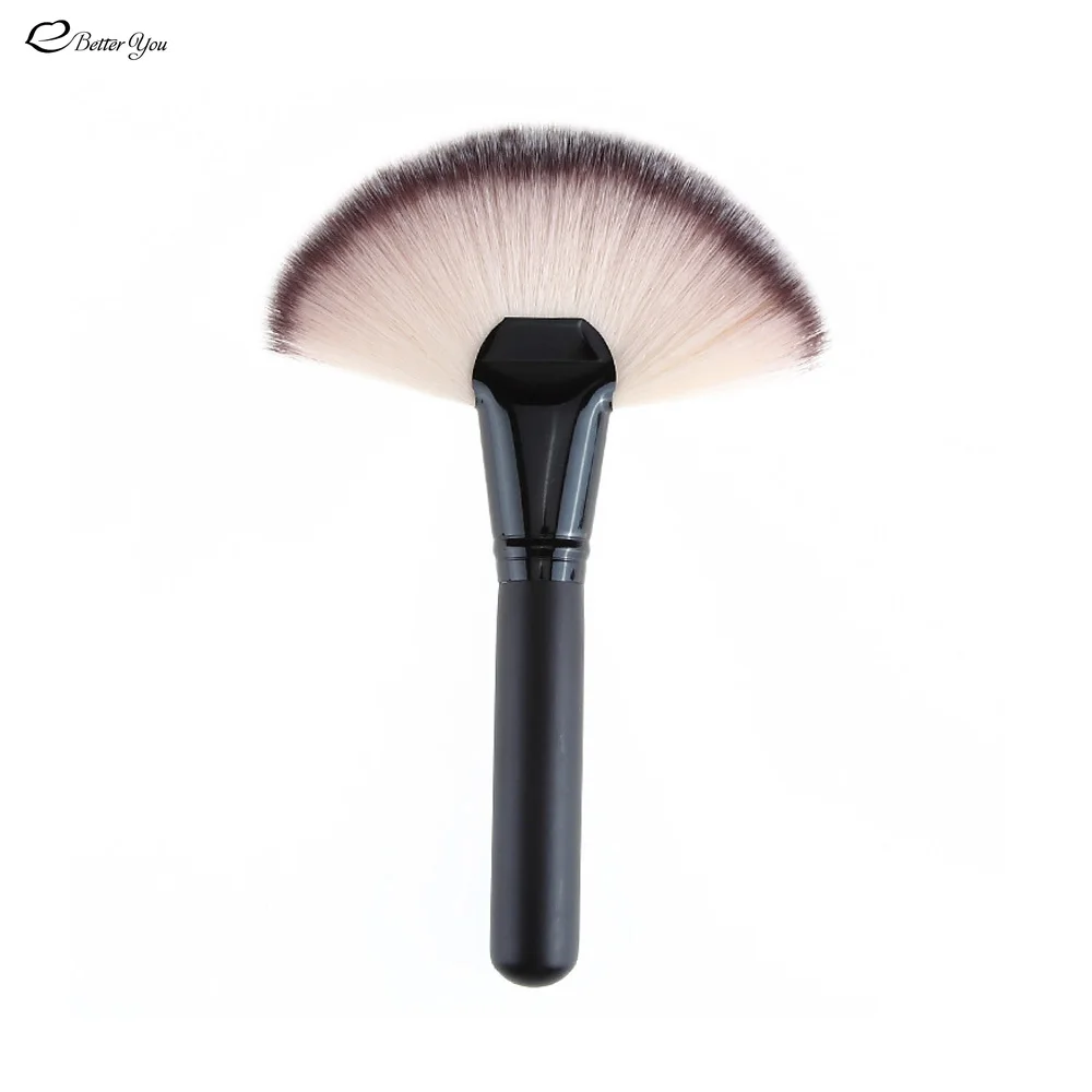 1 pz Soft Makeup Large Fan Brush Foundation Blush er Powder Highlighter Brush pennelli in polvere pennelli cosmetici Maquiagem