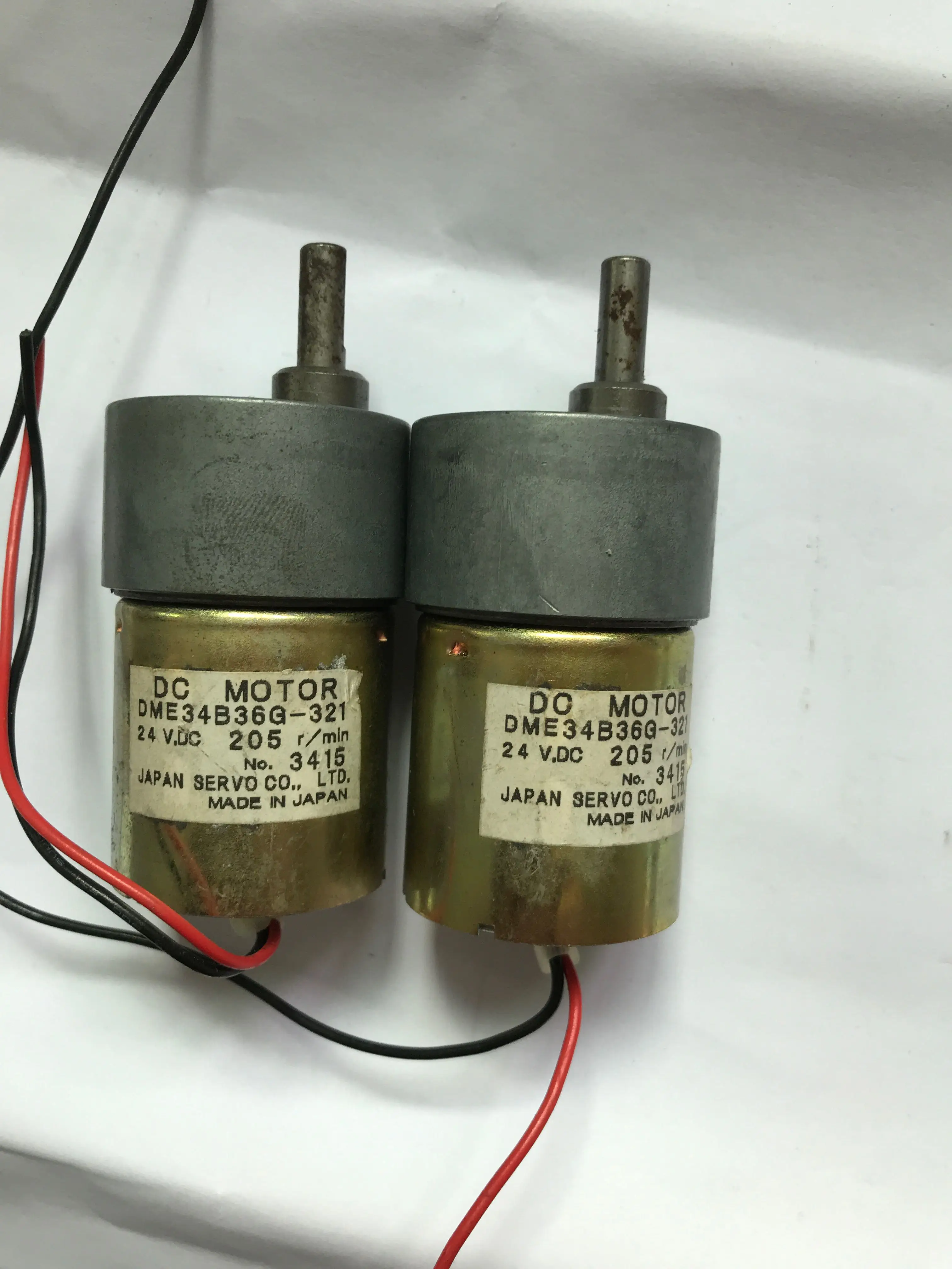 

Used original DC geared motor for DME34B36G-321 DC24V 205r/min