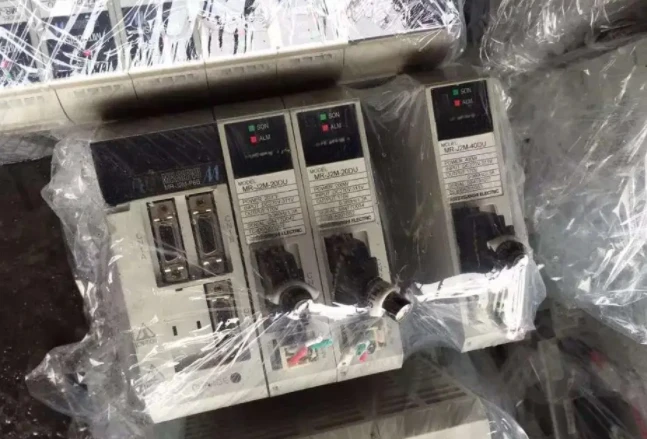 MR-J2-10A-K08  SERVO DRIVER ,  In good working condition, free shipping   a