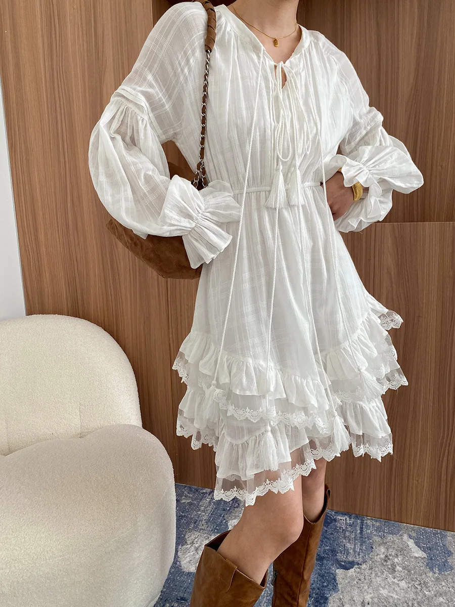 

2025 Spring and Autumn Women's White MIni Dress Holiday Casual Solid Color V-neck Long Sleeve Irregular Patchwork Lace Dress