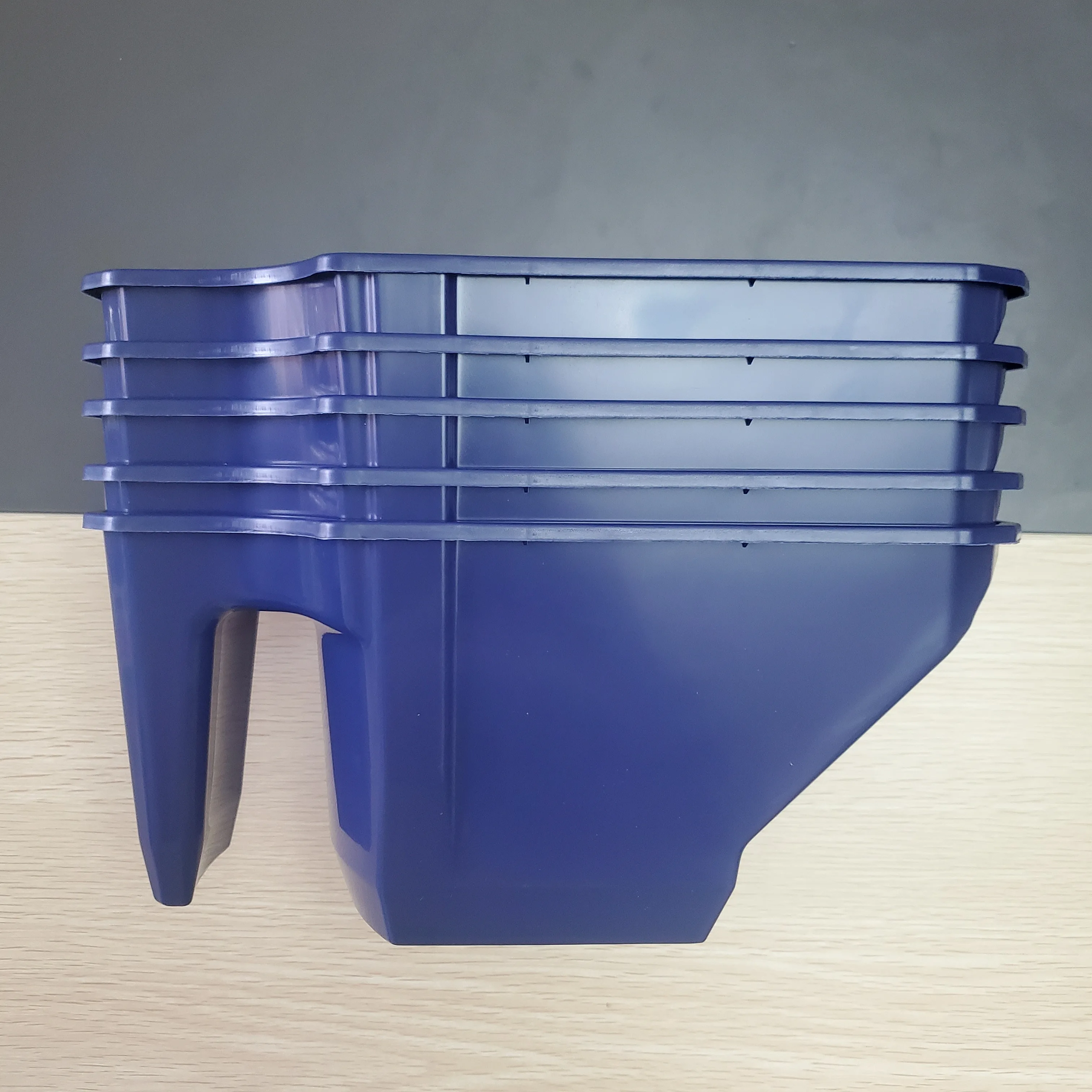 5 4-inch handheld plastic paint cups with brush slots for easy application of thickened PP material