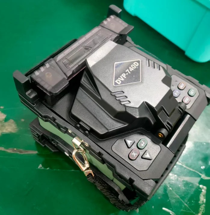 FTTH DVP 740 High Quality Optical OPM VFL Splice Equipment Fiber Optic Fusion Splicing Machine