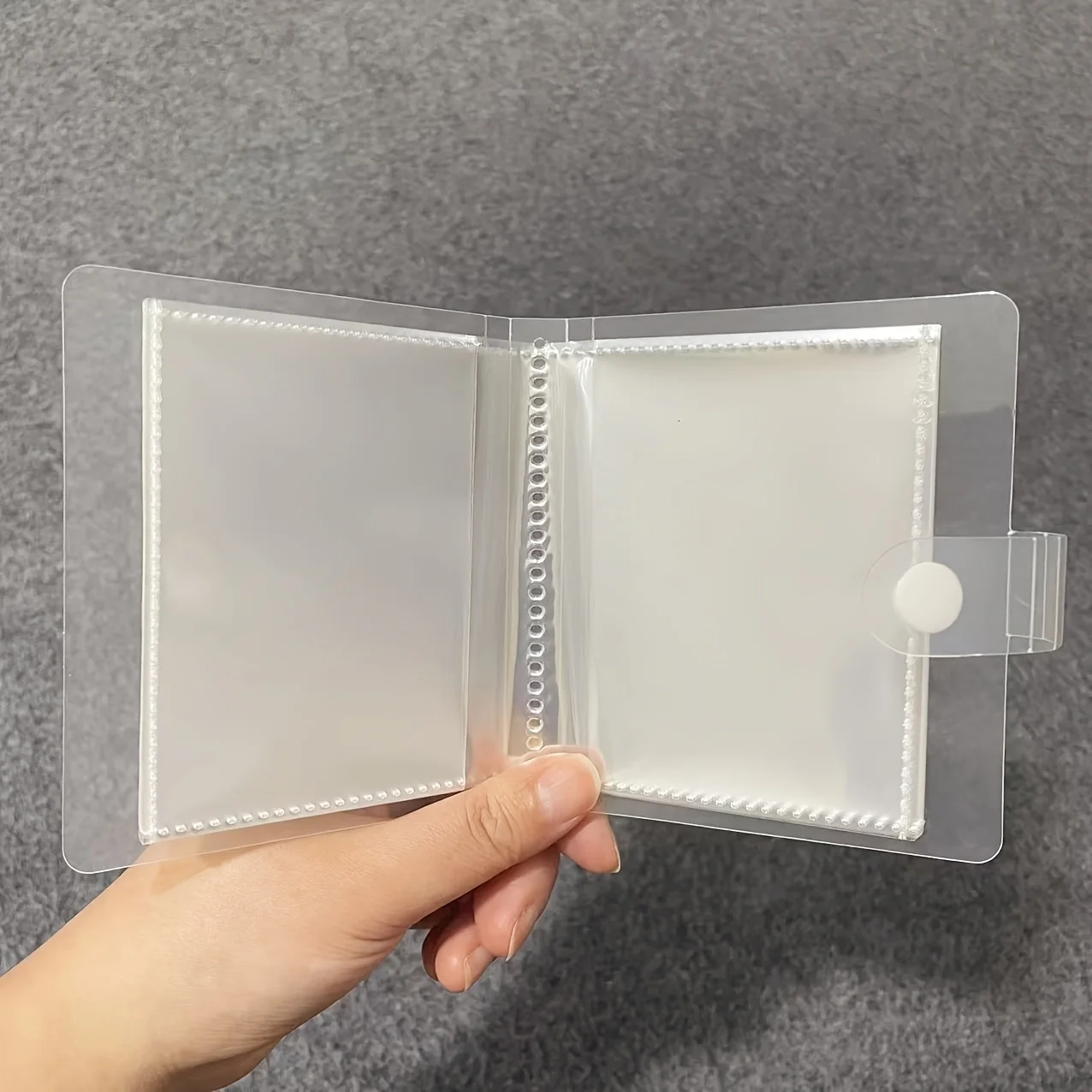 Album photo vide à 40 emplacements avec boutons-pression. Autocollants pour nail art, livres de stockage de cartes et de cartes postales, pratiques à transporter