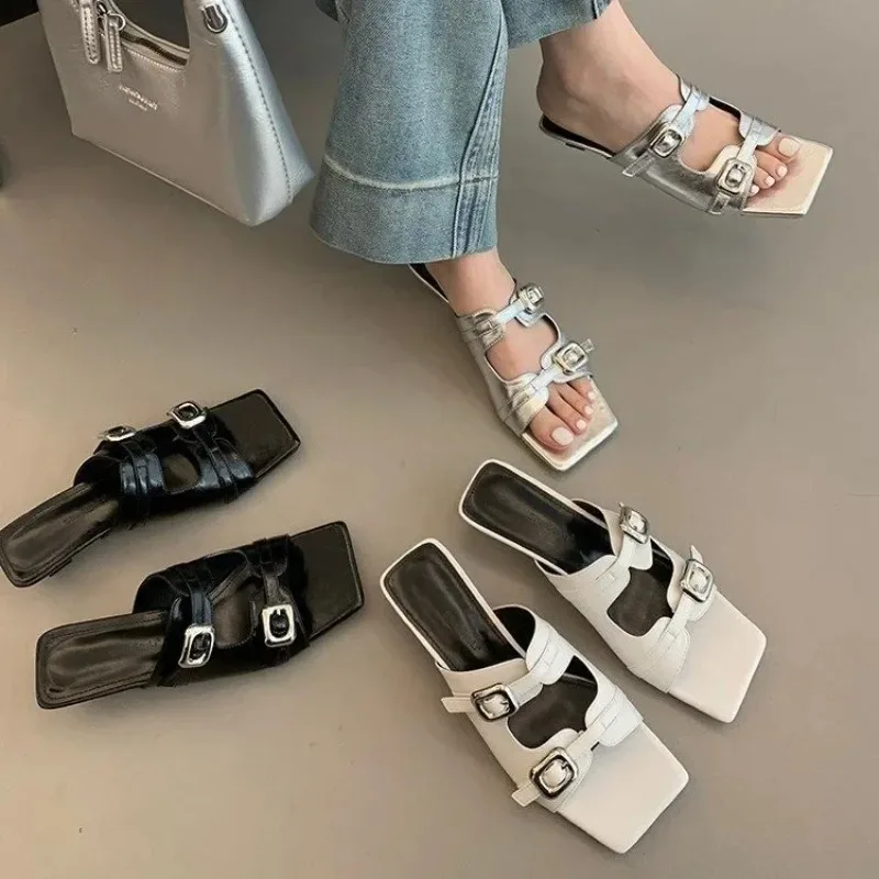 

Панк-готические босоножки на высоком каблуке с пряжкой, новинка 2025, летние серебряные тапочки с квадратным носком на низком каблуке, женская дизайнерская обувь для вечеринок, Zapatos
