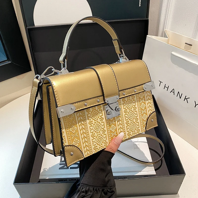 

Women's fashion crossbody small square bag simple and versatile shoulder bag leather women's handbag