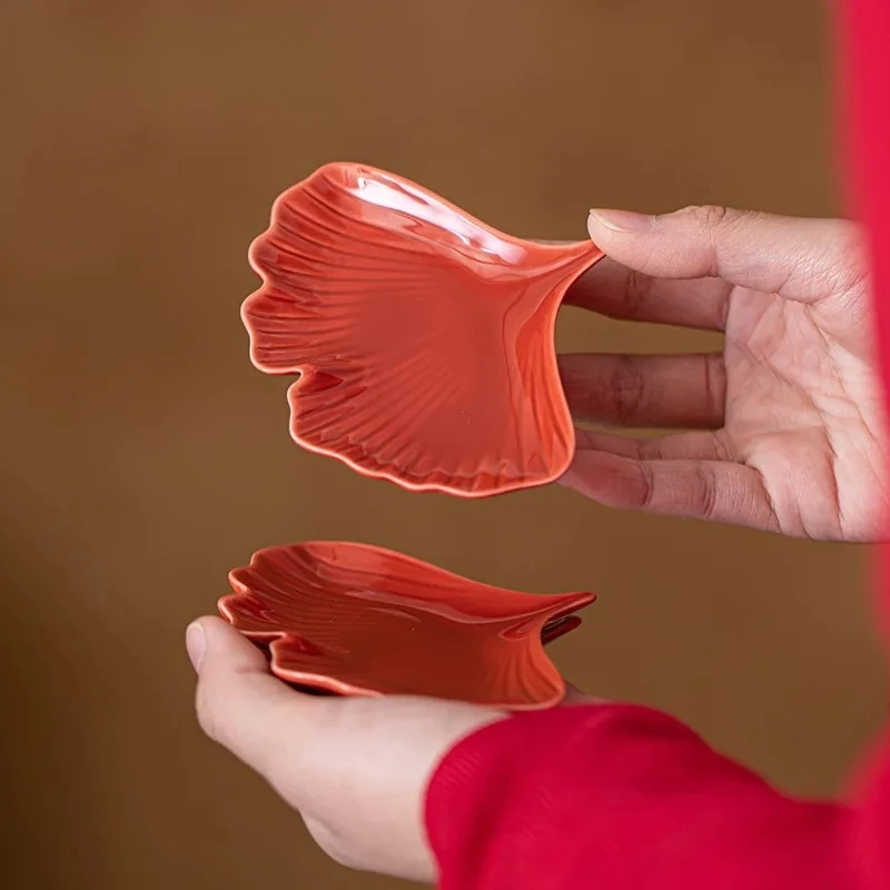 2pc/lot Palace Museum Red Creative Ginkgo Leaf Coasters Japanese For Coffee Cup Heat Insulation Placemats Tea Services Ornaments