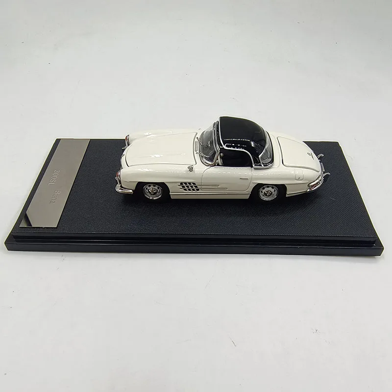 Diecast 1:64 Scale Benz 300SL Alloy Vehine Model Finished Simulation Collection Decoration Gift Toys Display