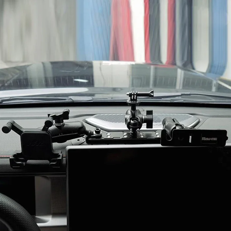 

Универсальный внедорожник, черная центральная панель управления, встроенный кронштейн, автомобильная приборная панель, держатель для мобильного телефона