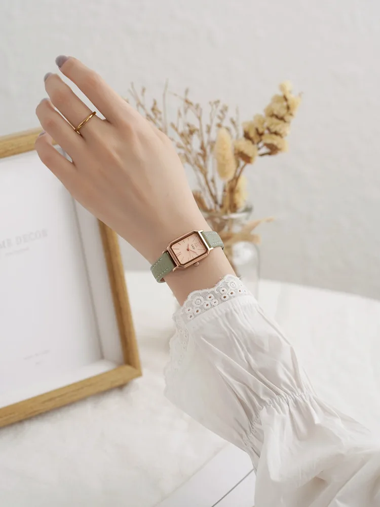 New Women'S Watch, Student StyleFrench-InspiredFresh And Delicate High-End Feel Simple And Elegant Square Wristwatch For Ladies.