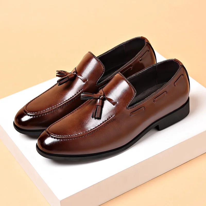 Designer Style Dress Shoes for Men Brand New Business Casual Shoes Slip on Leather Shoes Plus Size for Men Wedding Party Shoes