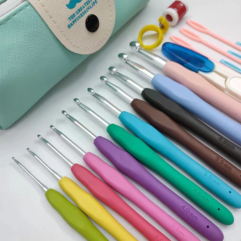 33/34pcs Ergonomic Crochet Hook Set Soft Handle Crochet Needles Knitting Crochet Tricot Accessories For Beginners