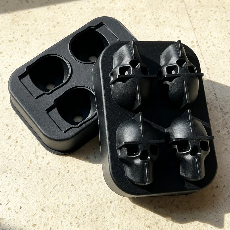 Halloween 4 Cells 3D Skull Ice Cube Mold Silicone Ice Cube Tray Ice Cube Maker DIY Whiskey Ice Ball Mold Chocolate Pastry Mould