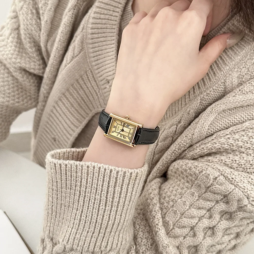 Women Quartz Watch Luxury Rectangle Square Niche Roman Numerals Number Diamond Dial Female Vintage Watches Ladies New Wristwatch