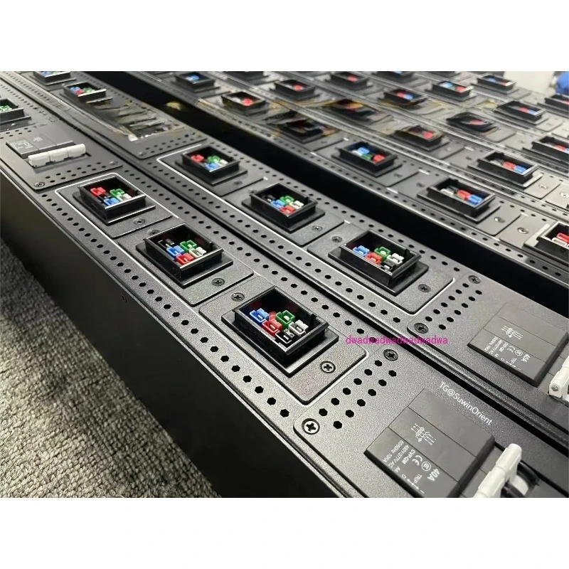 

12-полосный универсальный PDU 3-фазный 480 В PA45 6-контактный Smart Rack S21 T21 Блок распределения питания PDU