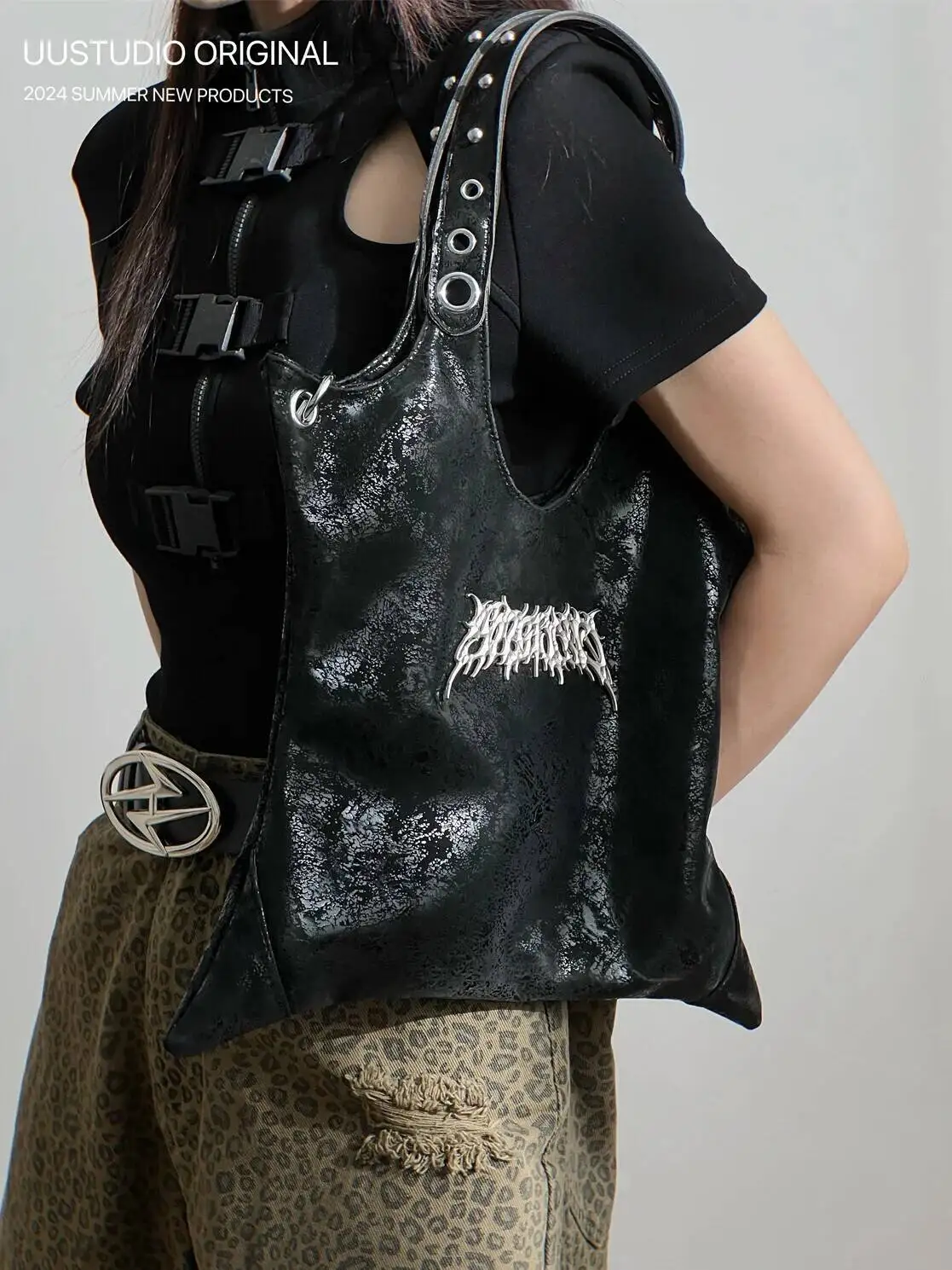Bloom Y2k Grunge Black Shoulder Bags Women Gothic Dark Pu Leather Large Capacity Handbag Ladies Vintage Rivet Messenger Bag