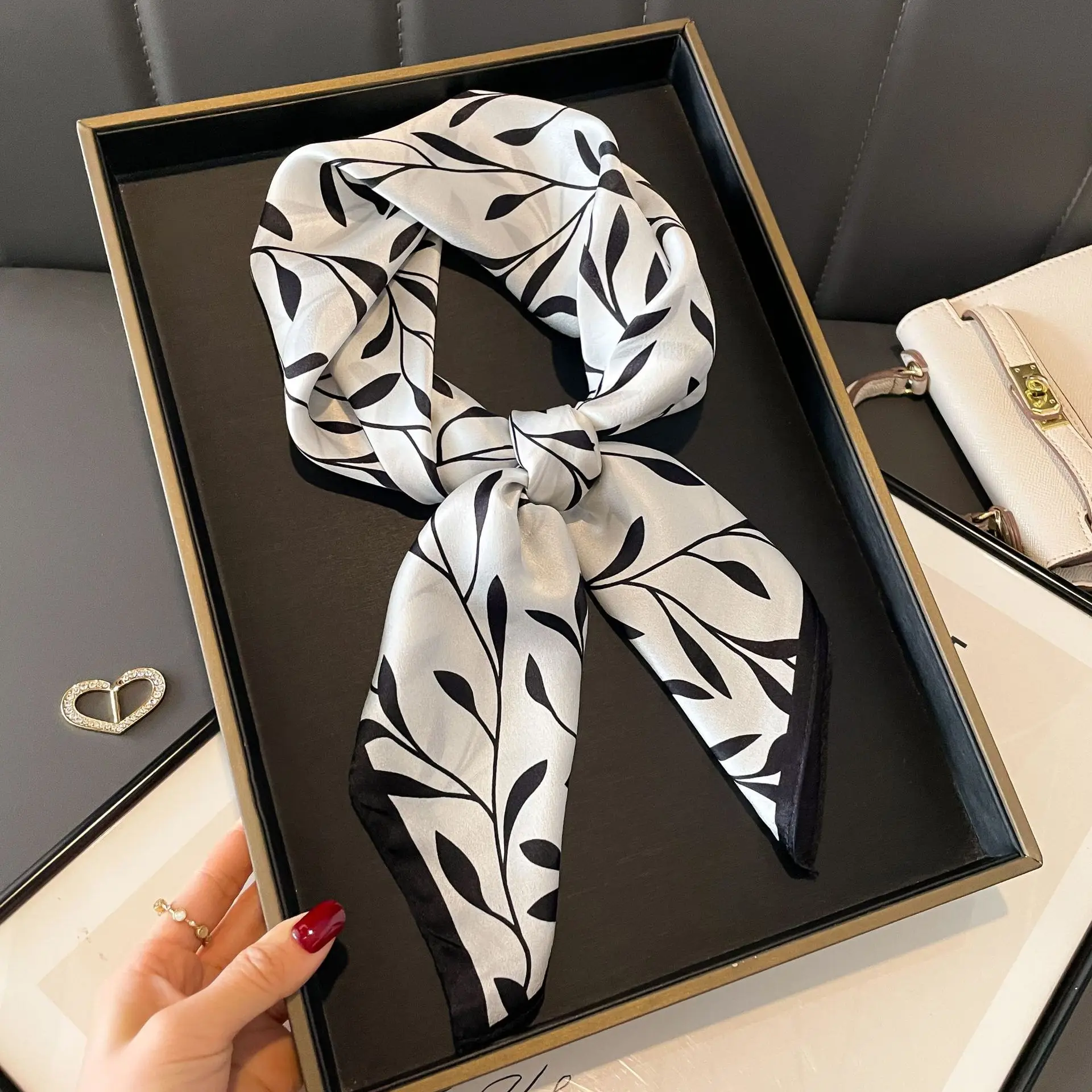 

100% Natural Silk Scarf Women Hairband Foulard Shawl Wrap Mulberry Square Fashion Print Hair Neckerchief Hijab Bandana Scarves