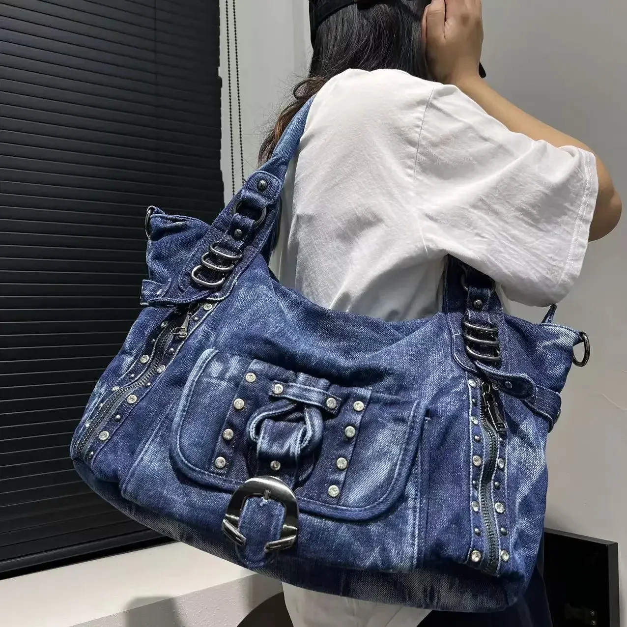 

Women's Fashion Denim Gradient Handbag Large Capacity Diamond Rivet Shoulder Bag ショルダーウォレット