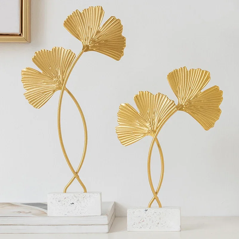 

Hot Nordic Iron Art Golden Ginkgo Leaf Plant Turtle Leaf Ornament Home Decor Figurines Wine Cabinet Desktop Decoration