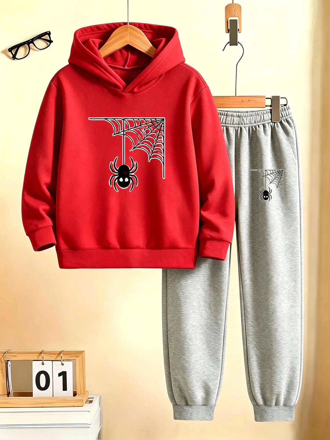 Hoodies and jogging pants, Halloween children's clothing, cute spider print, sports and leisure set.