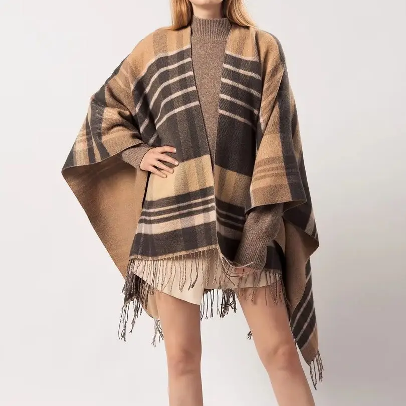 

2024 Autumn/Winter New European and American Street Fashion Thorny Grid Tassel Versatile Warm Shawl Cape Universal