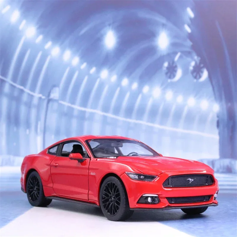 WELLY 1:24 2015 Ford Mustang GT Model Car Simulation Car Decoration Collection Gift Toy Die Casting Model Boy Toy B164