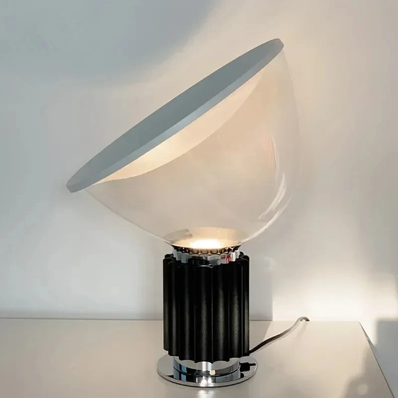 

Креативная стеклянная светодиодная настольная лампа для гостиной, спальни, кабинета, отеля, высококачественная лампа для чтения, атмосферное освещение для дома, художественный декор