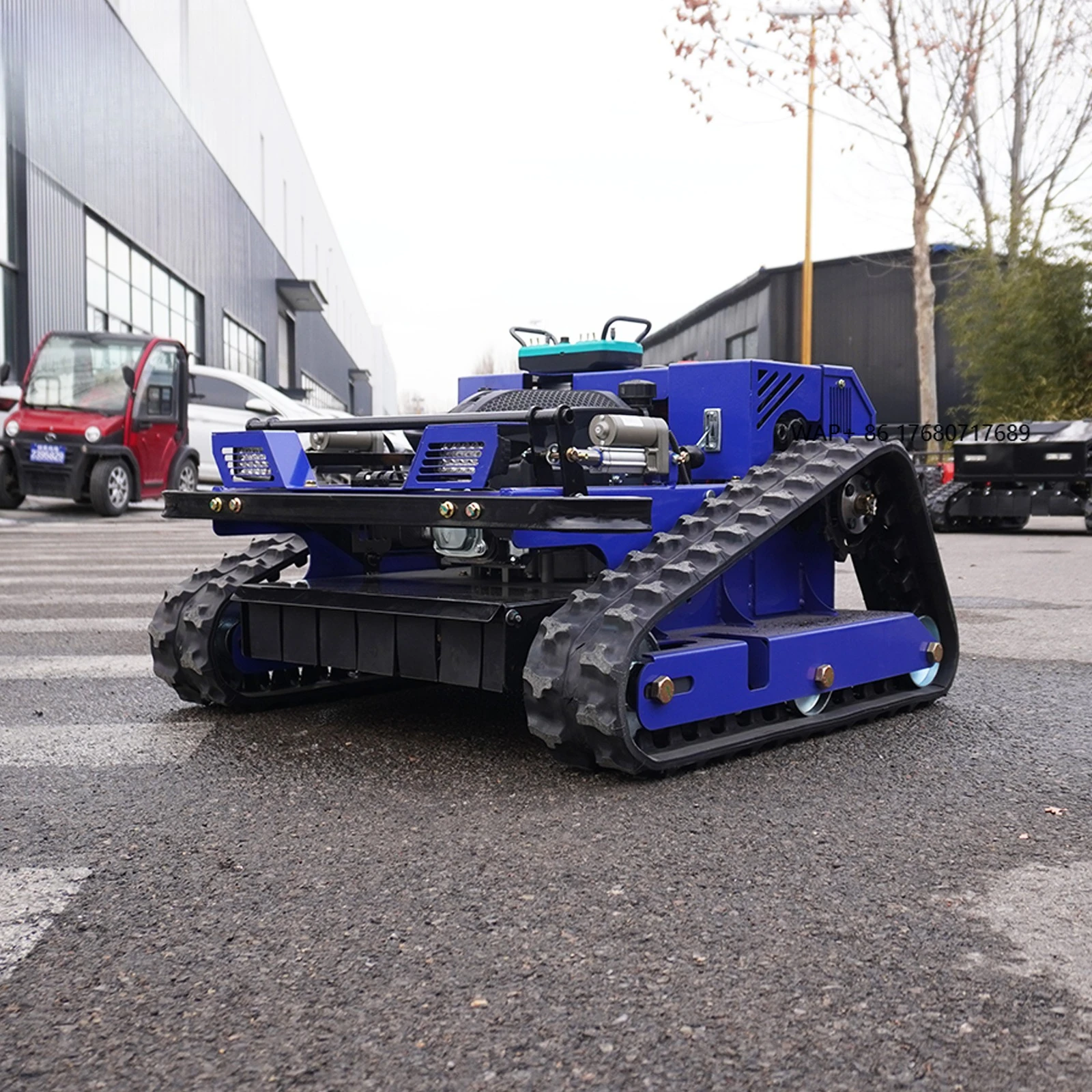 Hot Selling Small Crawler Self-propelled Zero-turn Lawn Mower Lawn Mower Powerful Industrial Grade Agricultural Lawn Mower
