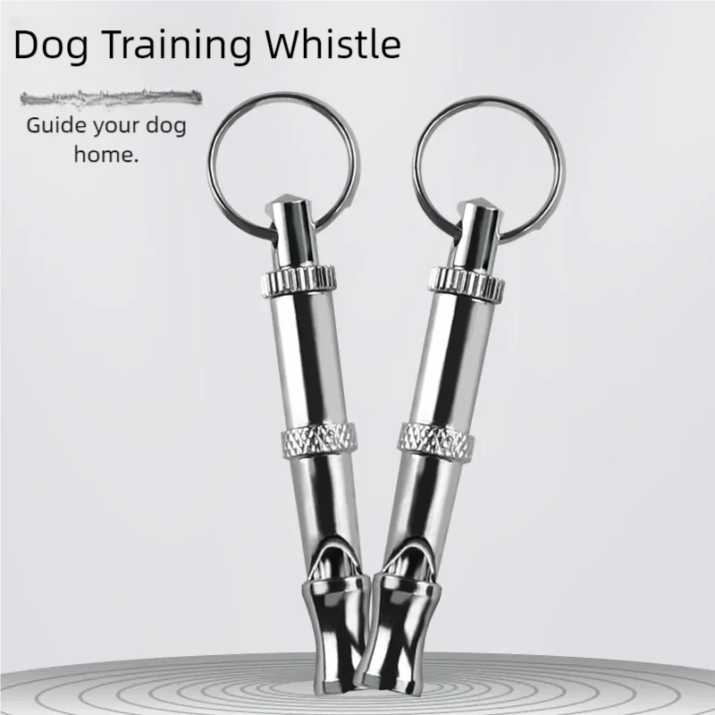 Sifflet pour chien pour arrêter d'aboyer, sifflet pour chien à pas sonore réglable avec porte-clés, rappel professionnel pour chiot et chat