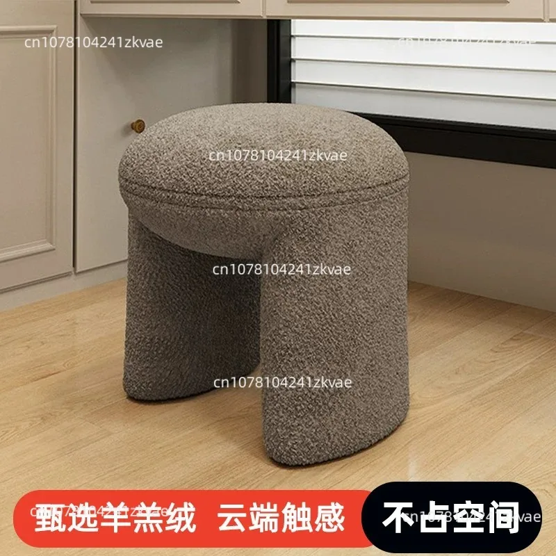 Cute Soft Ottoman Pouf Simple Shoe Dressing Stool Small Round Makeup Pouf Footrest Cashmere Fleece