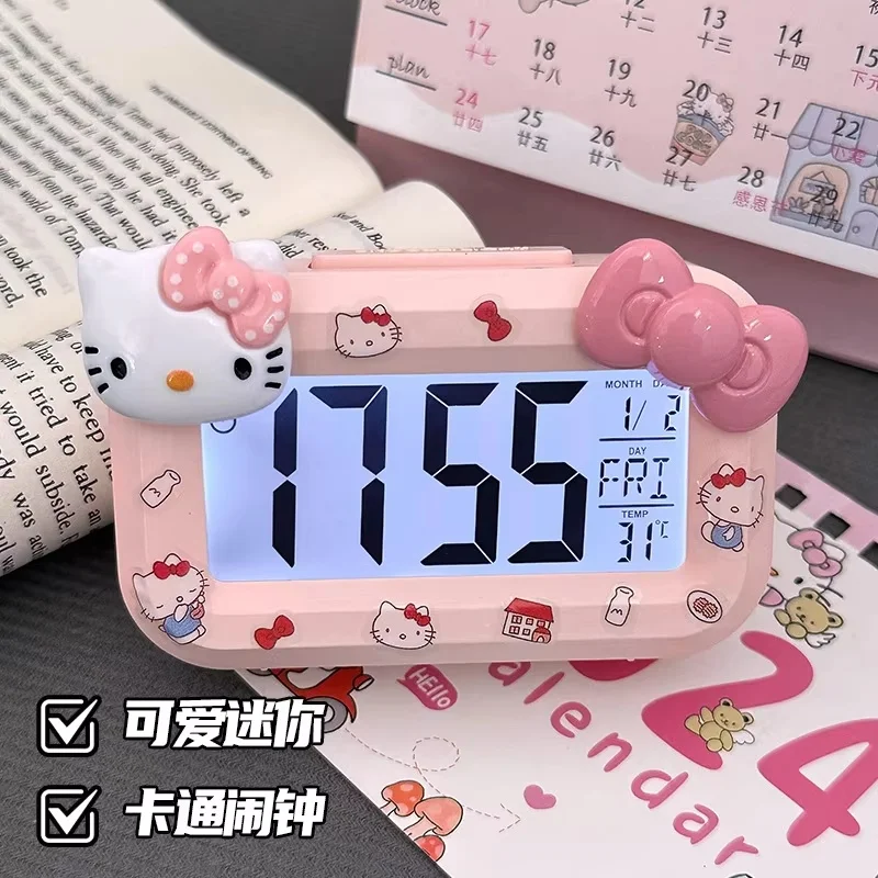 Sanrio Mini Night Light Hello Kitty Sveglia per studenti Kawaii Orologio da tavolo portatile multifunzionale con timer carino ﻿