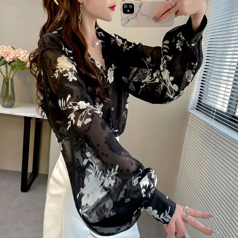 Sunscreen Shirt for Women Fashionable and Stylish Printed Chiffon To Loose Lantern Sleeve Shirt