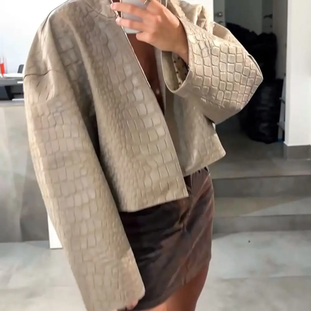 Vintage Style Faux Leather Jacket Women Crocodile Pattern Long Sleeve Short Coat Autumn Streetwear Slim Fit Clothing