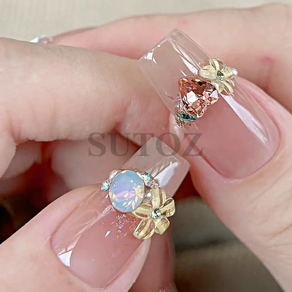 Pétalos de resina acrílica para decoración de uñas, cristal de hielo de cinco pétalos, adorno de perlas, estilo 3D, joyería de manicura, LE6G-SFH