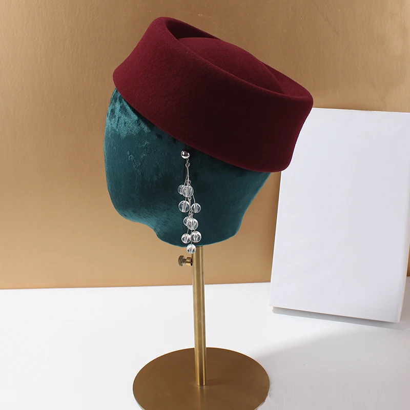 Britische Retro-Aristokratische Mode-Stewardess-Mütze aus Wolle für Damen, elegante französische kleine 54 cm Miniatur-Mütze – Detail 20