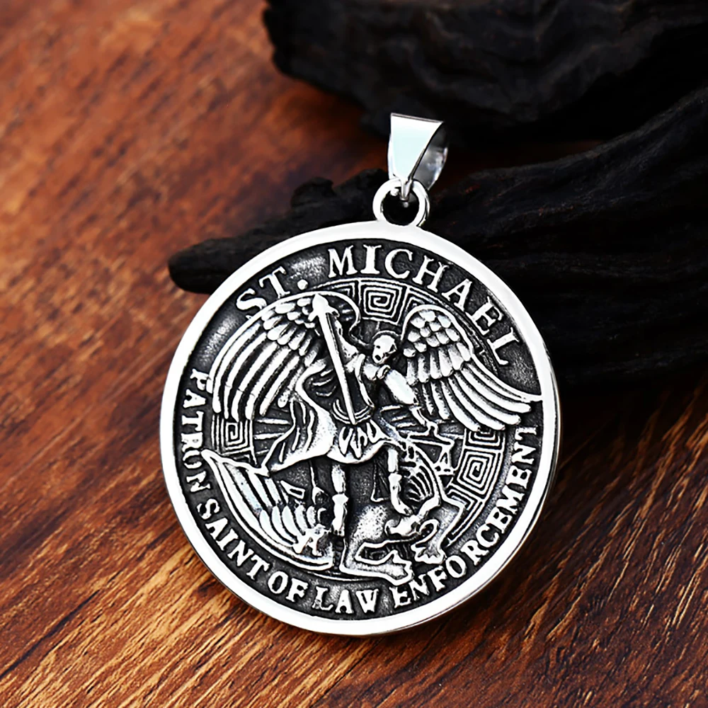 Vintage Punk St. Michael Archangel Pendant For Men Biker Archangel 316 Stainless Steel Amulet Necklace Wholesale Fashion Jewelry