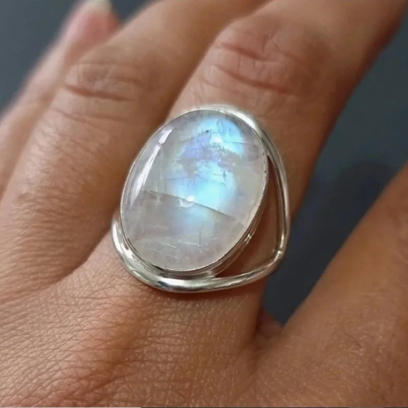 

New Sparkling Cubic Zirconia Ring Women's Vintage Bohemian Geometric Boulder Ring Personalized Holiday Jewelry Accessories