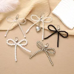 Fashion Pearl Bowknot Keychain Pendant Fashion Hanging Ornament Pendant Keyring Backpack Decoration Charm Jewelry for Girl Women