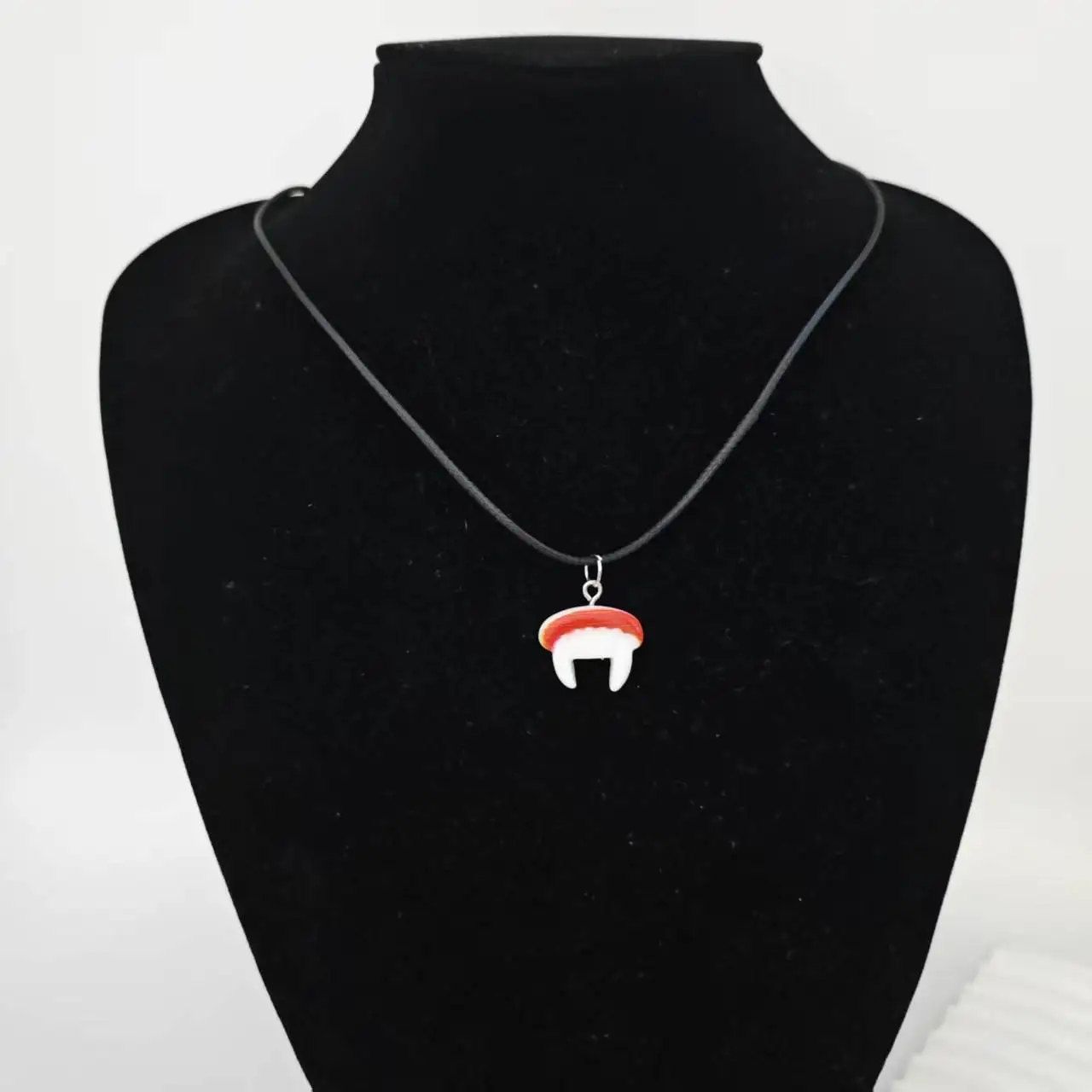 

Halloween Kids Simple Teeth Pandent Necklace Woman Man Sweater Chain Customized Handemade Necklace