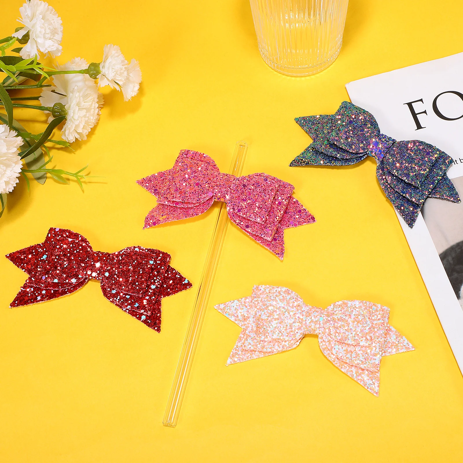 

4 шт., аксессуары для чашек с водой, соломенные топперы с бантом, блестящий декор для питья, многоразовые соломенные пробки для стаканов, кружек, очаровательные наконечники