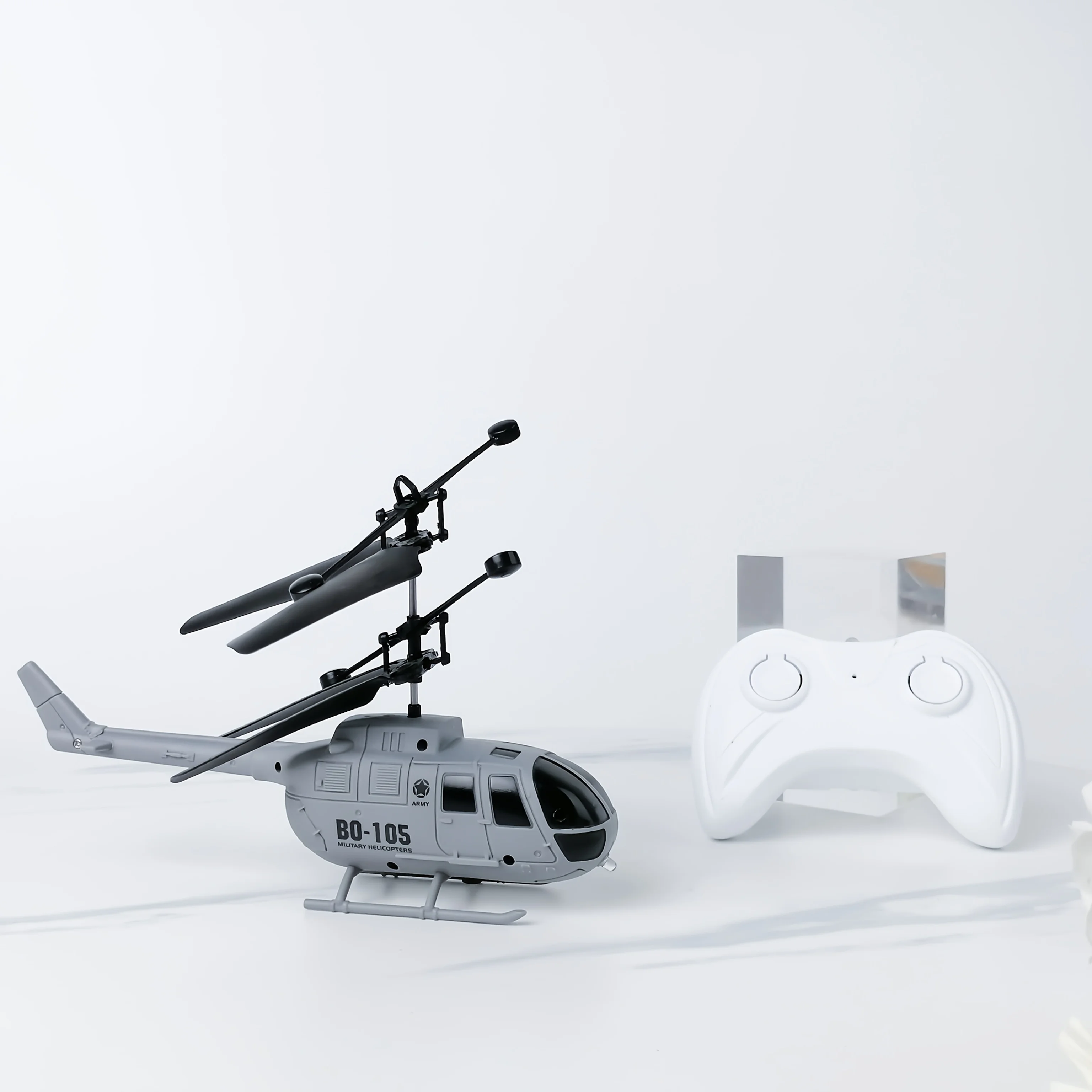 Model Infrared Sensing Helicopter Toy, Infrared Remote Control, Multiple Colors, Built-in Battery, Cool Lights, USB Charging, In