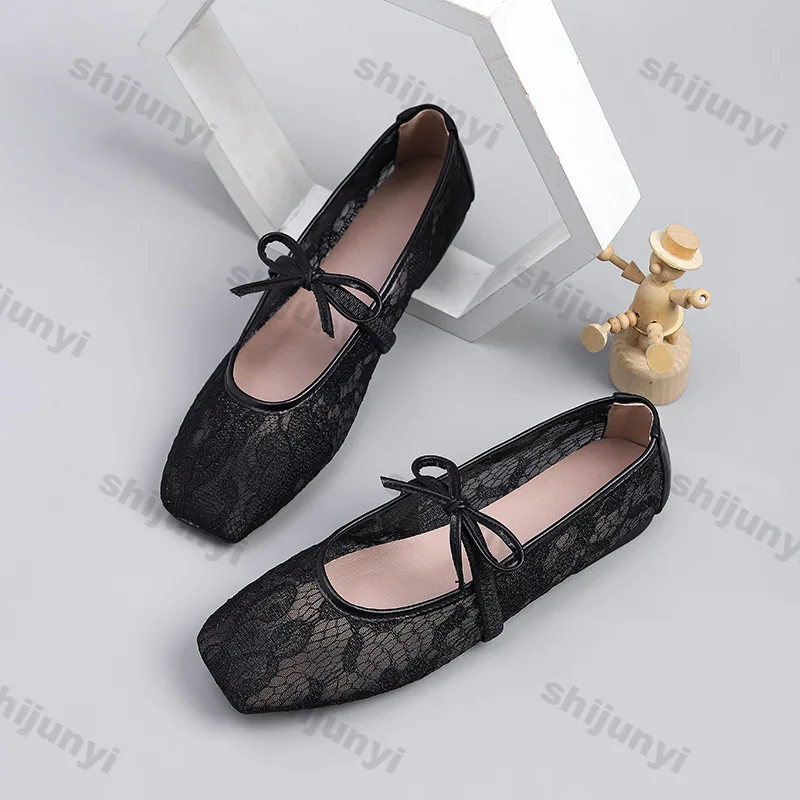

Concise Breathable Cut Outs Mary Jane Shoes 2026 Summer New Bow-knot Square Toe Casual Shallow Flats Women Large Size Shoes